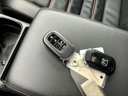 Used 2025 Honda CR-V Sport-L image 10