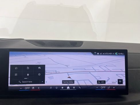 Used 2024 BMW X7 xDrive40i w/ Premium Package image 16