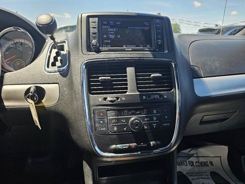 Used 2019 Dodge Grand Caravan GT FWD image 16