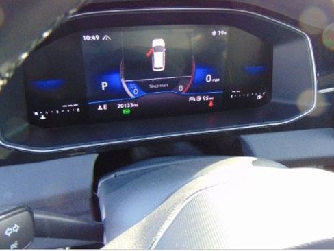 Used 2025 Volkswagen Jetta Sport image 3