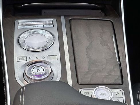 Used 2022 Genesis GV80 2.5T w/ Prestige Package 04 image 24