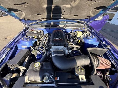 Used 2005 Ford Mustang GT Premium image 31