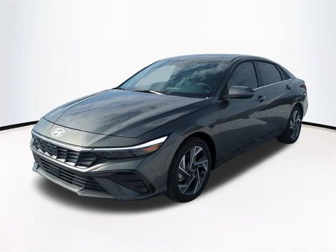 New 2026 Hyundai Elantra Limited FWD image 9