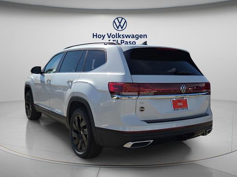 New 2026 Volkswagen Atlas SE image 4
