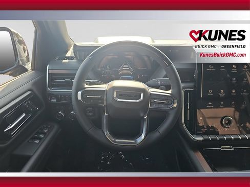 New 2026 GMC Yukon Denali w/ Denali Reserve Package AWD/4WD image 12