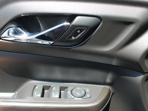 Used 2019 GMC Acadia SLT w/ LPO, Cargo Package AWD/4WD image 22