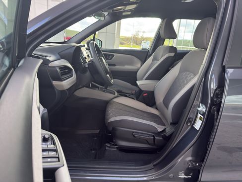 Used 2025 Subaru Forester image 14