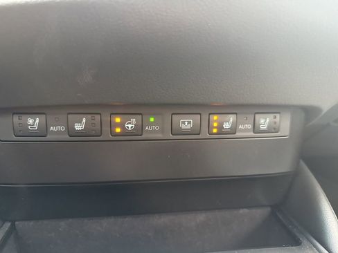 Certified 2025 Lexus ES 300h w/ Luxury Package image 24