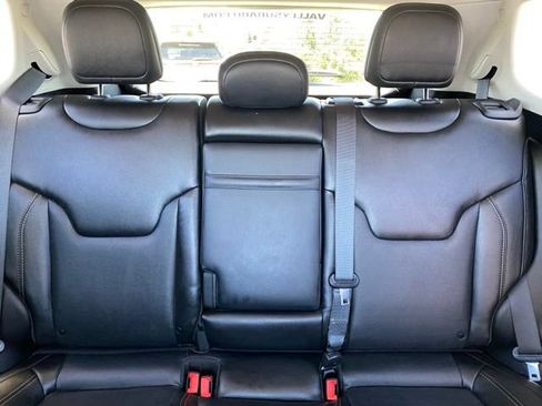 Used 2019 Jeep Compass Limited AWD/4WD image 11