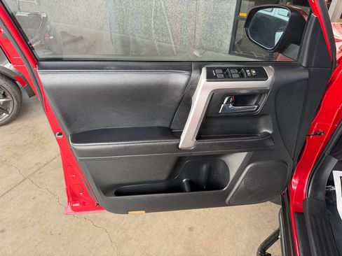 Used 2021 Toyota 4Runner SR5 RWD image 8