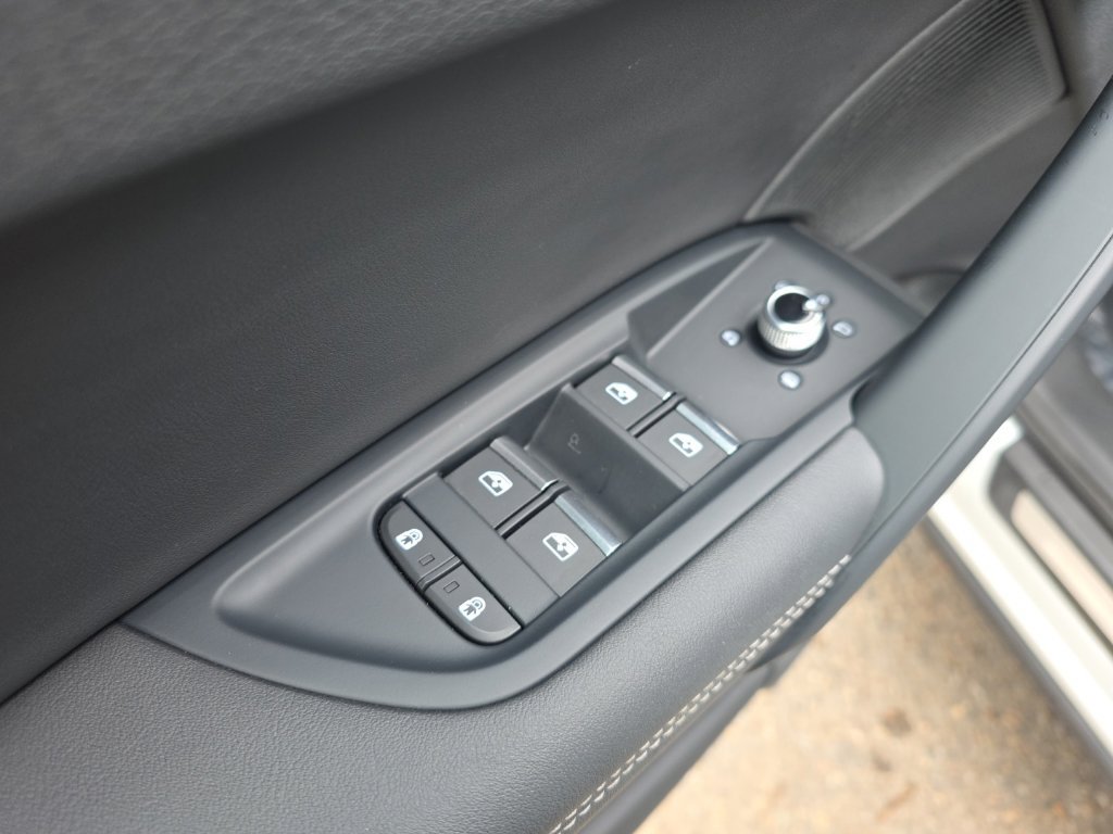Used 2023 Audi Q5 2.0T Premium Plus AWD/4WD image 13