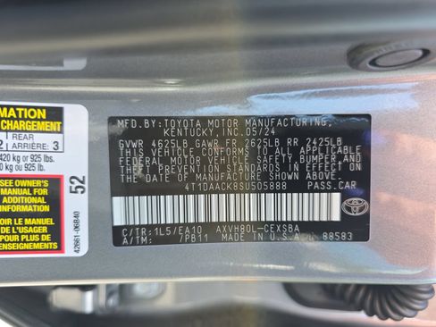 Used 2025 Toyota Camry SE FWD image 13