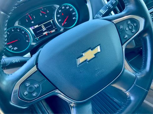Used 2018 Chevrolet Traverse LT image 39