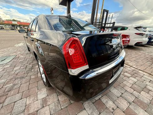Used 2015 Chrysler 300 Limited w/ 300 Premium Group RWD image 7