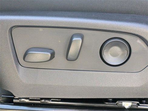 New 2026 Chevrolet Colorado LT image 22