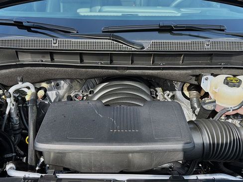 Used 2025 Chevrolet Tahoe RST w/ Comfort Package image 3