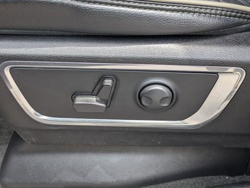 Used 2024 RAM 1500 Laramie RWD image 21