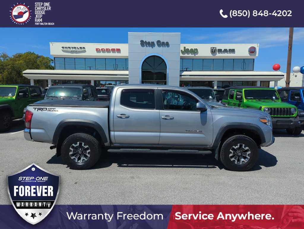 Used 2017 Toyota Tacoma TRD Off-Road w/ Tow Package RWD image 7