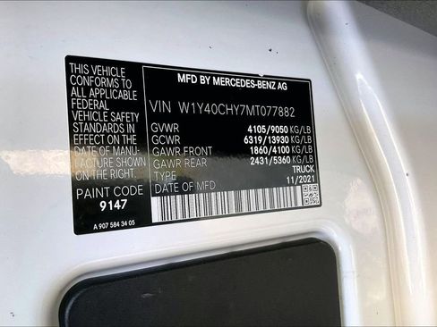 Used 2021 Mercedes-Benz Sprinter 2500 image 24