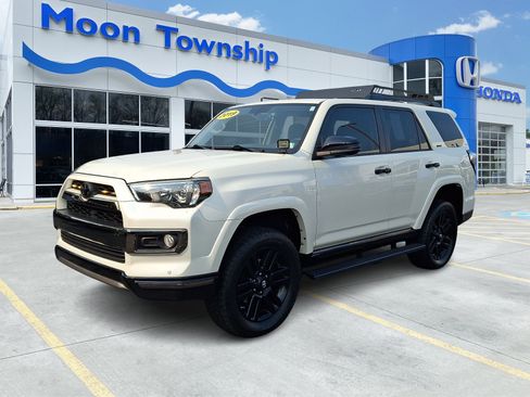 Used 2019 Toyota 4Runner Limited AWD/4WD image 3
