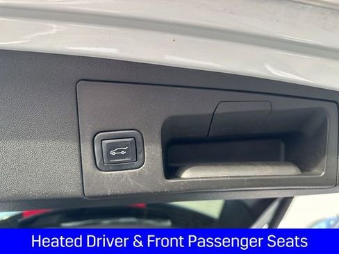 Used 2022 Cadillac XT5 Premium Luxury image 37