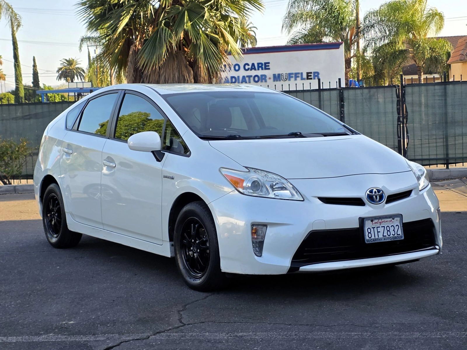 Used 2015 Toyota Prius Three FWD image 2