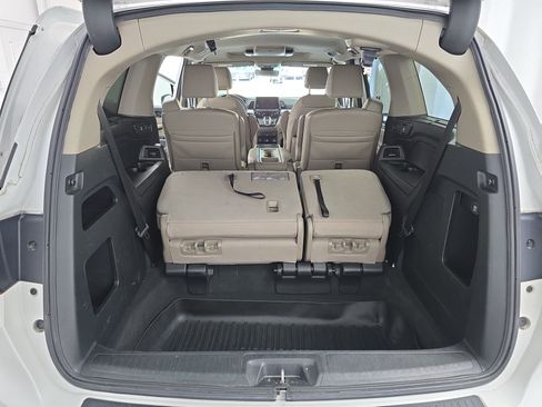 Used 2023 Honda Odyssey Touring image 13