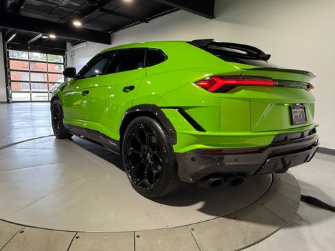Used 2024 Lamborghini Urus Performante AWD/4WD image 23