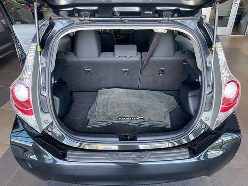 Used 2014 Toyota Prius C Two image 31