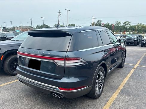 Used 2023 Lincoln Aviator Reserve w/ Elements Package Plus AWD/4WD image 4
