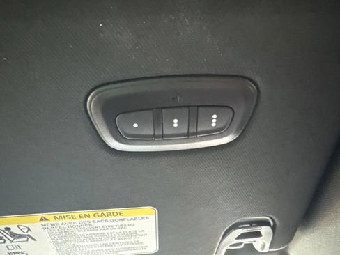 Used 2023 RAM 1500 Laramie AWD/4WD image 47