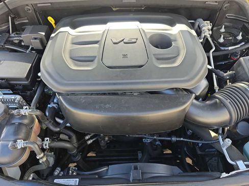 Used 2020 Jeep Grand Cherokee Laredo image 13