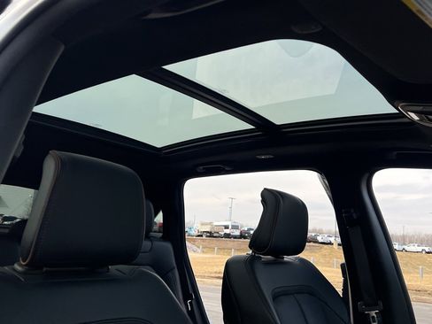 Used 2024 Jeep Wagoneer Launch Edition image 33