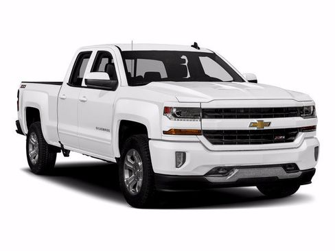 Used 2017 Chevrolet Silverado 1500 LT w/ All Star Edition AWD/4WD image 9