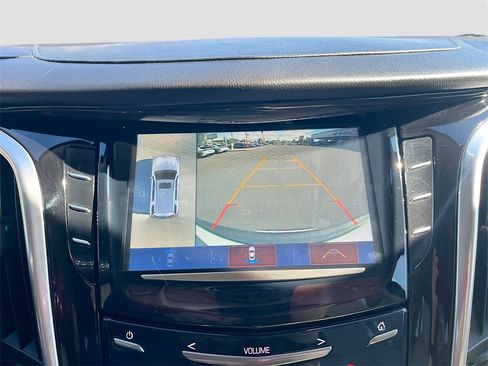 Used 2020 Cadillac Escalade Luxury image 14