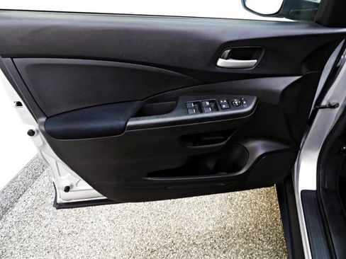 Used 2015 Honda CR-V LX image 7