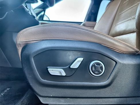 Used 2024 Hyundai Santa Fe Limited image 14