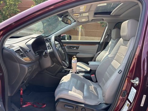 Used 2017 Honda CR-V Touring image 4