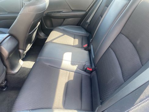 Used 2017 Honda Accord Sport image 16