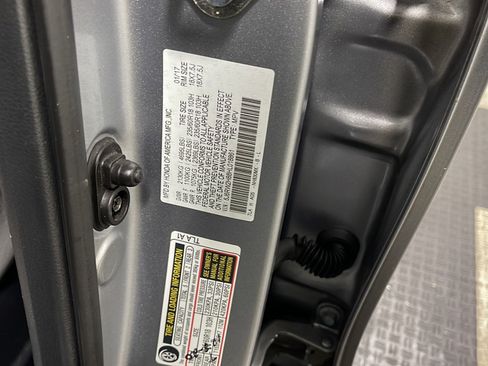 Used 2017 Honda CR-V EX-L image 27