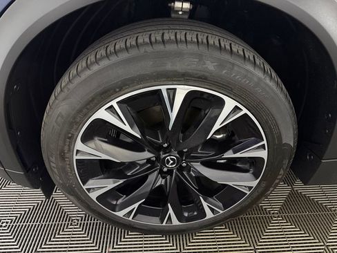 Used 2024 MAZDA CX-90 Plug-In Hybrid w/ Premium Plus AWD/4WD image 11