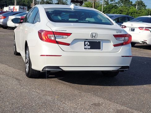 Used 2018 Honda Accord LX image 8