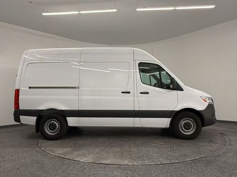 New 2025 Mercedes-Benz Sprinter 2500 image 7