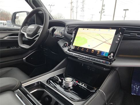 New 2026 Jeep Grand Wagoneer Limited image 7