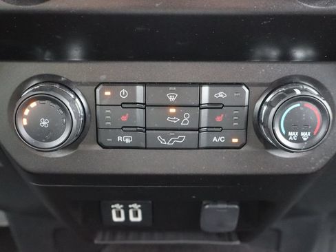 Used 2020 Ford F150 XLT w/ Equipment Group 302A Luxury AWD/4WD image 13