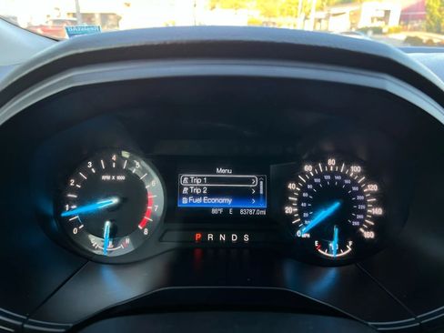 Used 2017 Ford Edge SE FWD image 36