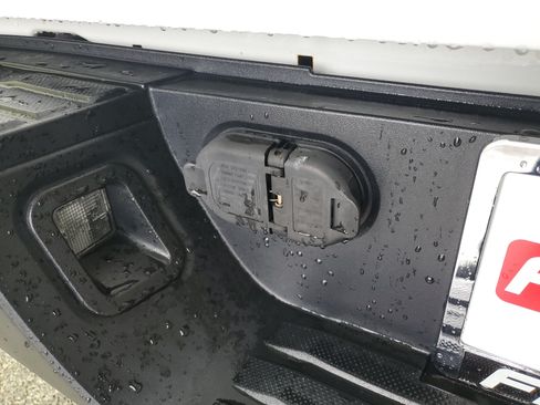 Used 2016 Toyota Tundra 1794 Edition AWD/4WD image 10