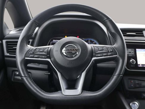 Used 2018 Nissan Leaf SV image 21