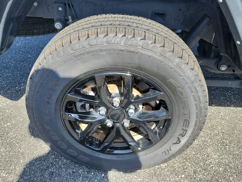 Used 2022 Jeep Gladiator Sport AWD/4WD image 10