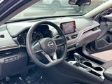 Used 2024 Nissan Altima 2.5 SV image 4